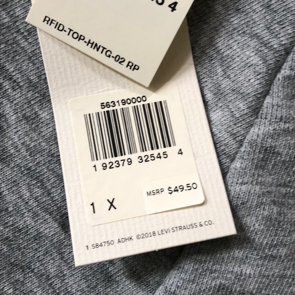 Levi’s NWT gray sweatshirt🔥😍🍂🍁 - Picture 7 of 9